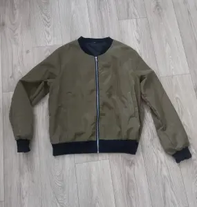 Бомпер,  куртка женская