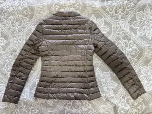 Куртка женская весенняя