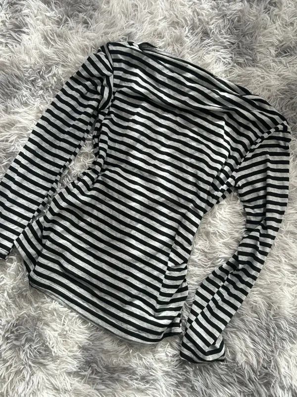 лонгслив в полоску