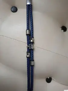 Плетеный браслет