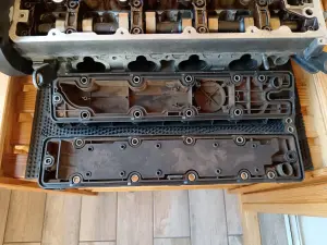 Крышка распредвала