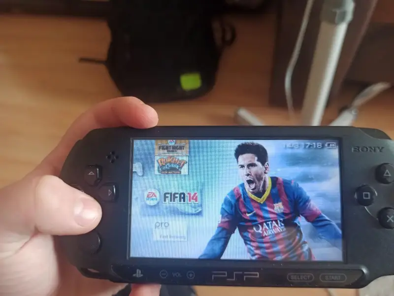 PSP 1000 много игр отличное состояние