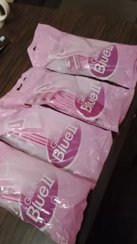 Одноразовые бритвенные станки,4 пачки