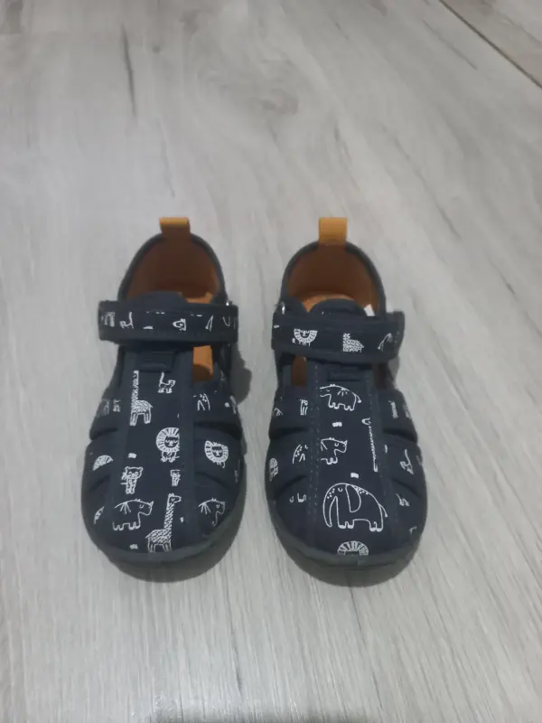 Сандалики детские