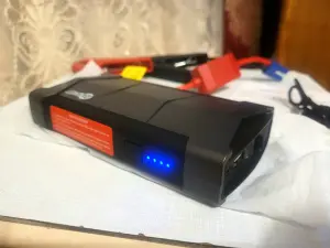 Пуско-зарядное устройство