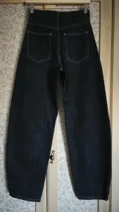 Джинсы Bershka