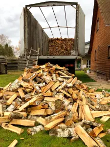 Дрова колотые берёзовые для дома бани мангала