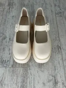 Лоферы 39 размер.