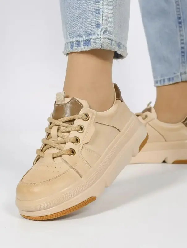 Натур.кожа новые,дешево.