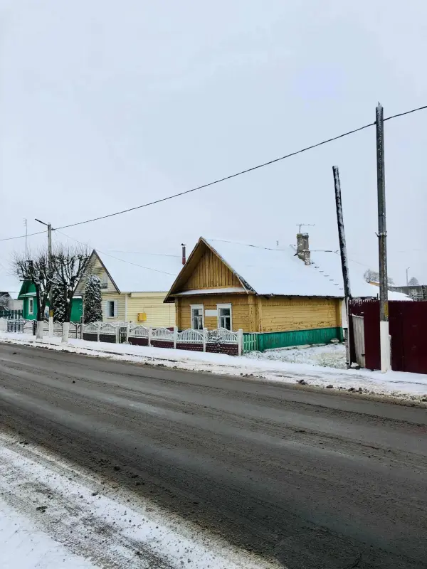 Продам дом с участком в центре города Глубокое