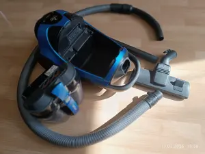 Пылесос Samsung SC885B. Мощность 2200 вт.