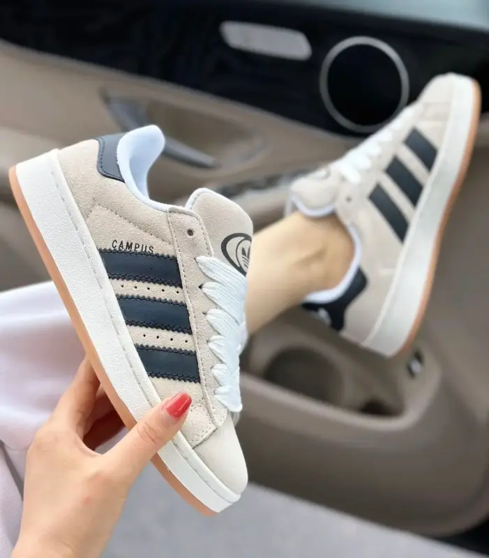 Кроссовки новые