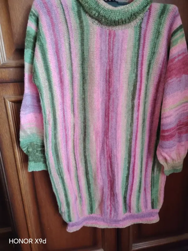 вязаная кофточка