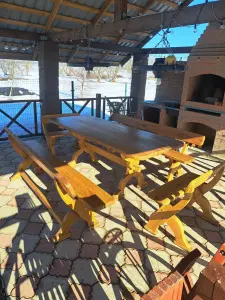 Уличные стол и скамейки из массива дуба