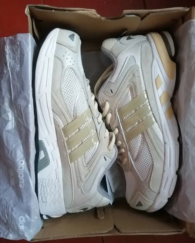 Новые Кроссовки Adidas response cl - Мир - 241554 - Доска объявлений Kupika.by - Фото 2