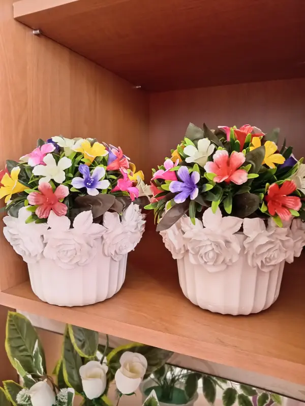 Горшочки ручной работы.