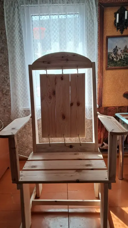 Стулья,троны,мебель для бани.