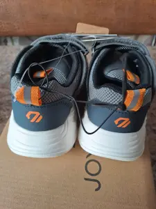 Новые лёгкие кроссовки р.30 ( стелька 19)