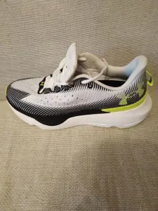 Кроссовки Under Armour Infinite Pro,новые,муж.р.45