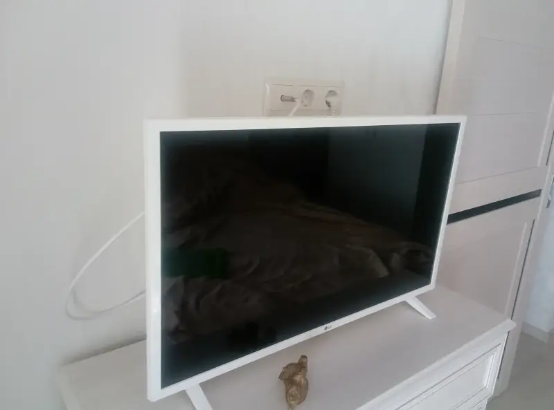 Продам телевизор
