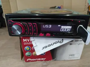 CD/MP3-ресивер с USB Pioneer DEH-6300SD