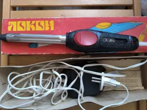 Электрощипцы для завивки волос Локон