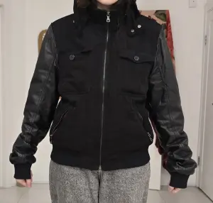 Чёрная куртка D&G мужская