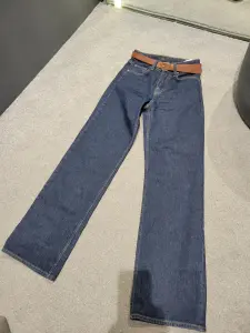 Джинсы женские новые