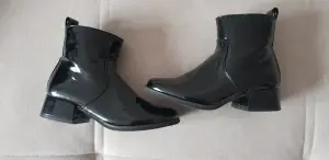 лакированные полусапожки