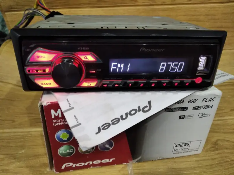 магнитола PIONEER USB