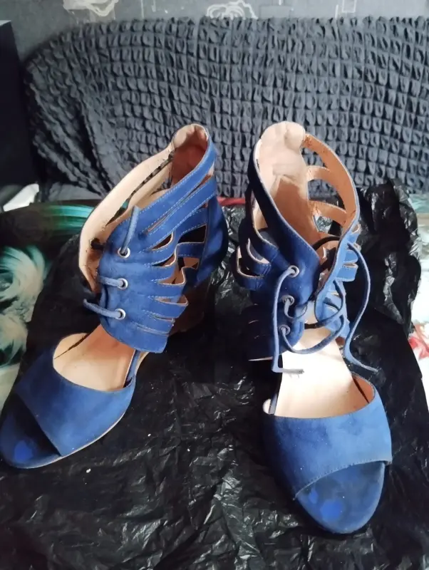 Женская обувь БУ и новая - Босоножки размер 35-36 - Вся Беларусь - Фото 2 Босоножки размер 35-36 - Вся Беларусь - 240189 - Доска объявлений Kupika.by - Фото 2