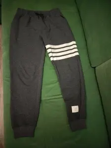 Спортивные штаны