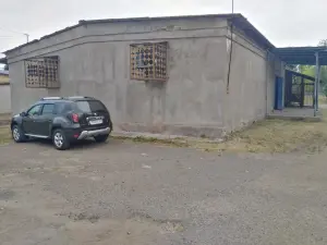 Склад-холодильник отлично подойдет под СТО (высота потолка 4 метра)