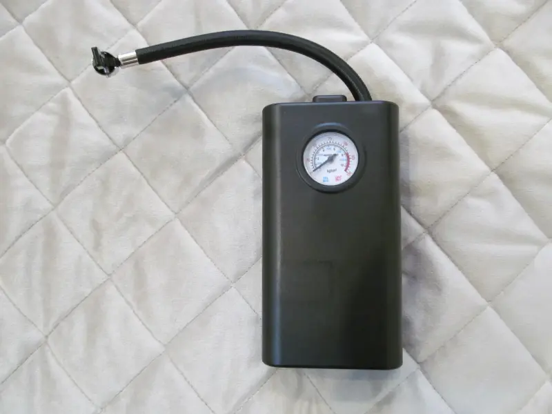 Компрессор универсальный беспроводной. модель 30L, зарядка от USB