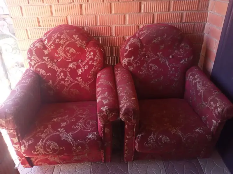 Продам 2 кресла (ВОЗМОЖЕН ТОРГ)