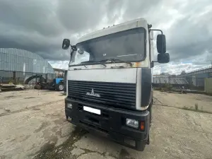 Продается седельный тягач MAZ 5440A8-360-030