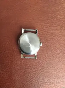 Женские часы Casio.