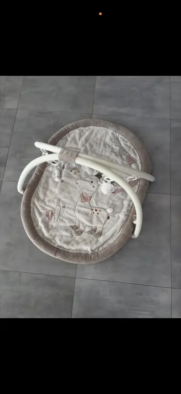 Коврик для новорожденных + мобиль в кроватку