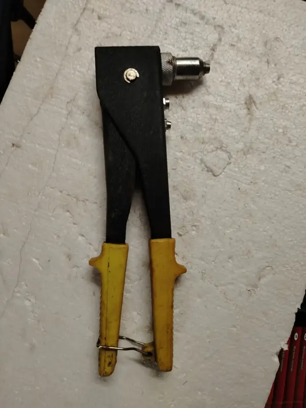 Заклепочник Stayer