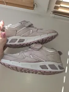 Кроссовки 27 размер