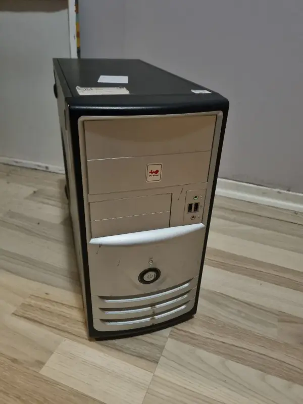 Системный блок AMD 4 ядра, 4гб RAM, SSD+HDD, HD 5550