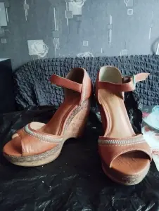 Босоножки размер 35-36