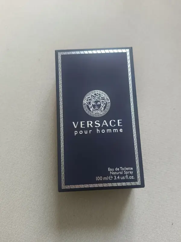 Парфюмерная вода Versace pour homme 100ml оригинал