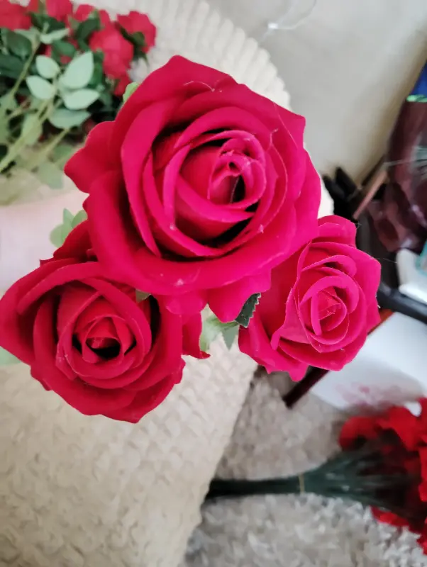 Искусственные розы бархат