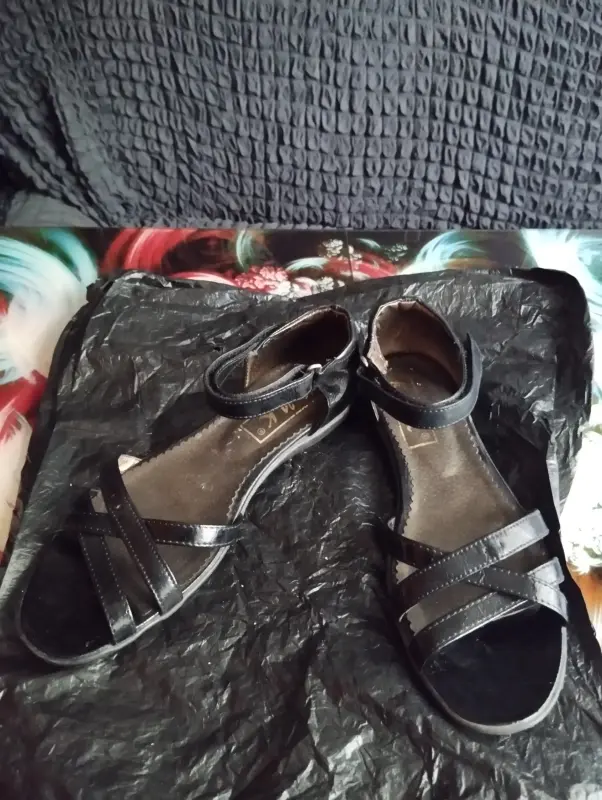 Женская обувь БУ и новая - Босоножки размер 35-36 - Вся Беларусь - Фото 4 Босоножки размер 35-36 - Вся Беларусь - 240189 - Доска объявлений Kupika.by - Фото 4