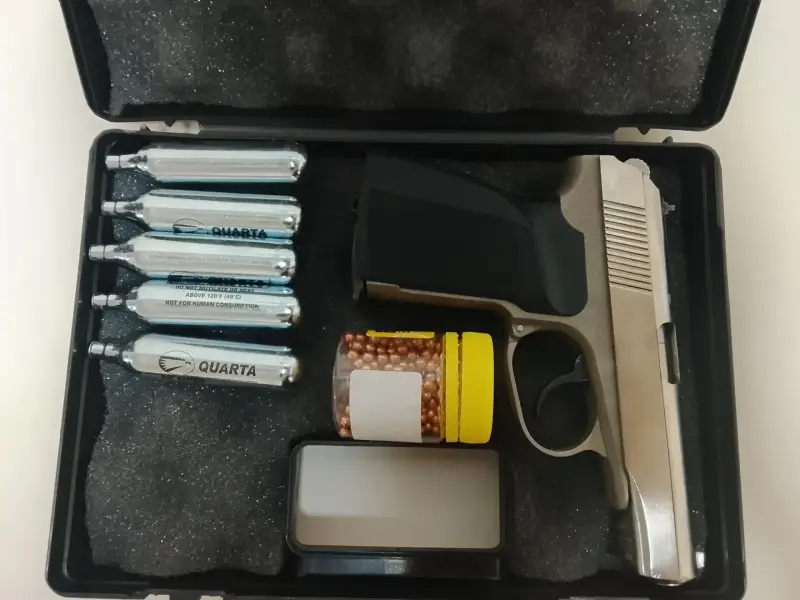 Пневматический пистолет