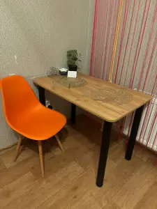 Кухонный стол