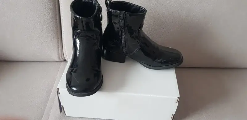 лакированные полусапожки