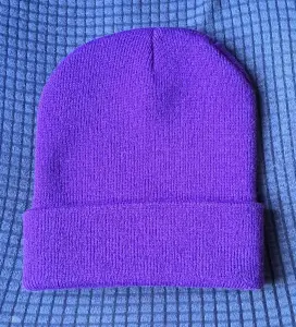 Фиолетовая шапка на 6-10лет, новая