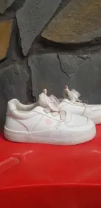 россовки фирмы SHUZZI